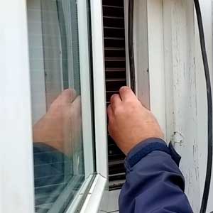 Замена уплотнителя на окне